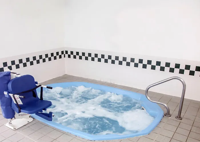 Comfort Near Six Flags Inn 4*