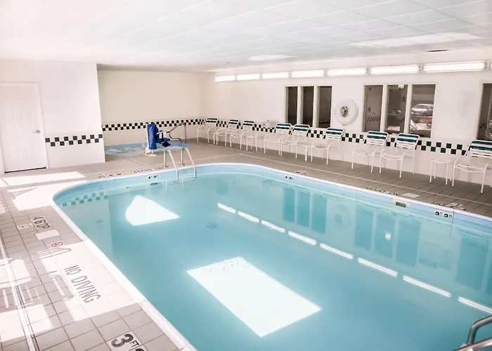 Comfort Near Six Flags 4*