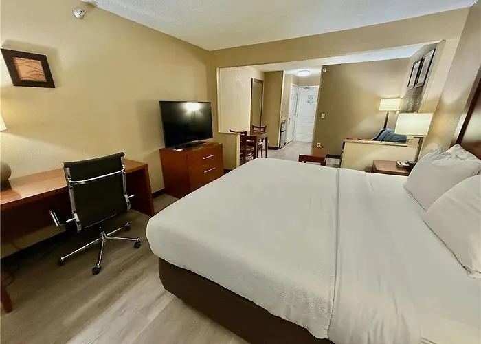Comfort Near Six Flags Inn