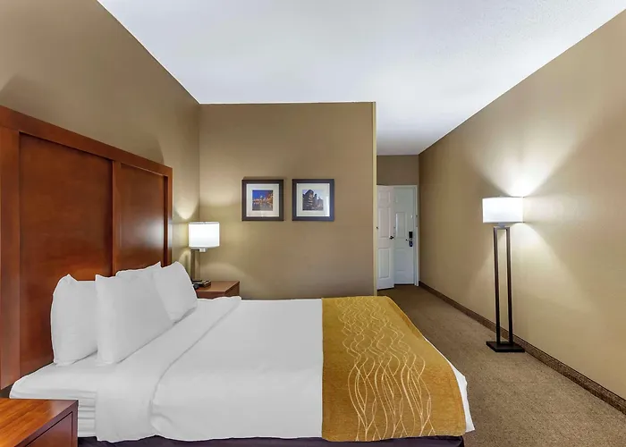Inn Comfort Near Six Flags 4*