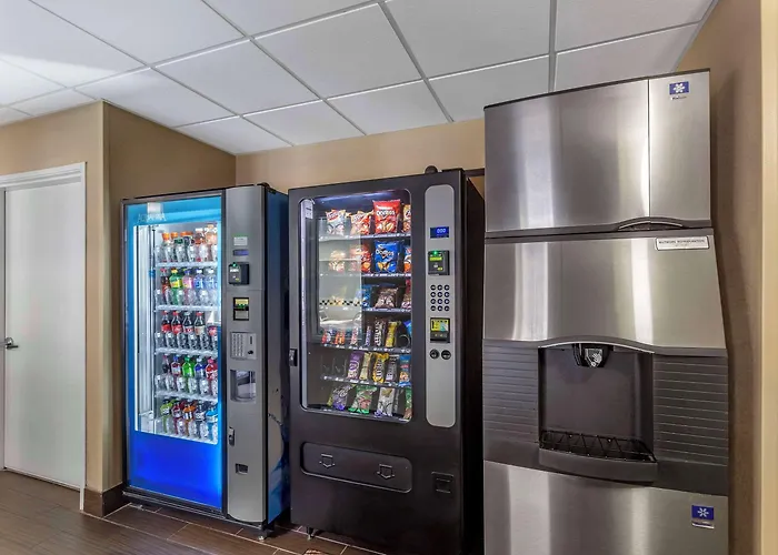 Comfort Near Six Flags 4*