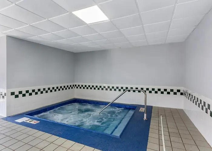 Comfort Near Six Flags Gurnee