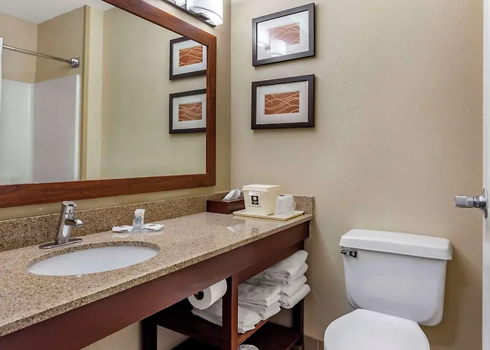Comfort Near Six Flags Inn